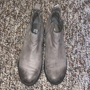 Steve Madden chunky grey leather boots size 7